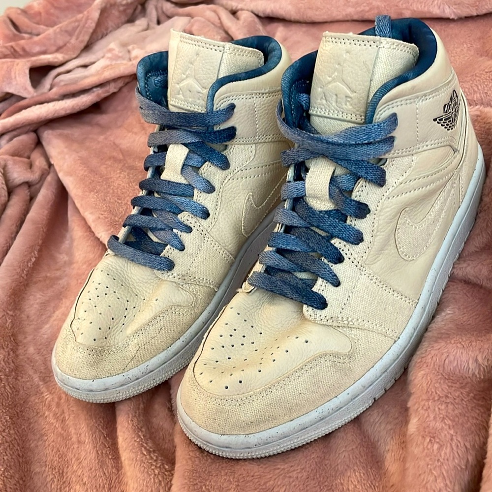 Air Jordan 1 Mid “Sanddrift” sneakers